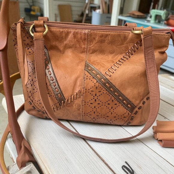 Tan Leather Shoulder Bag Floral Western Boho Soft Slouchy Everyday Purse - Picture 1 of 8